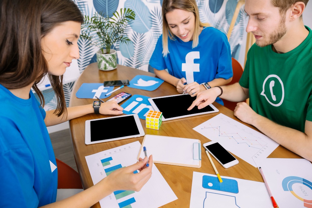 How to Use Social Media for Business Growth in 2025